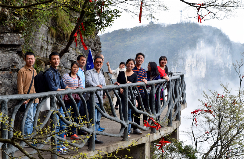 touring in ZJJ052.jpg touring in ZJJ052.jpg