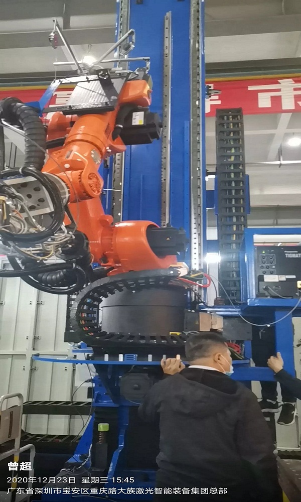 博揚工程師前往大族激光,探討亞特蘭齒條項目